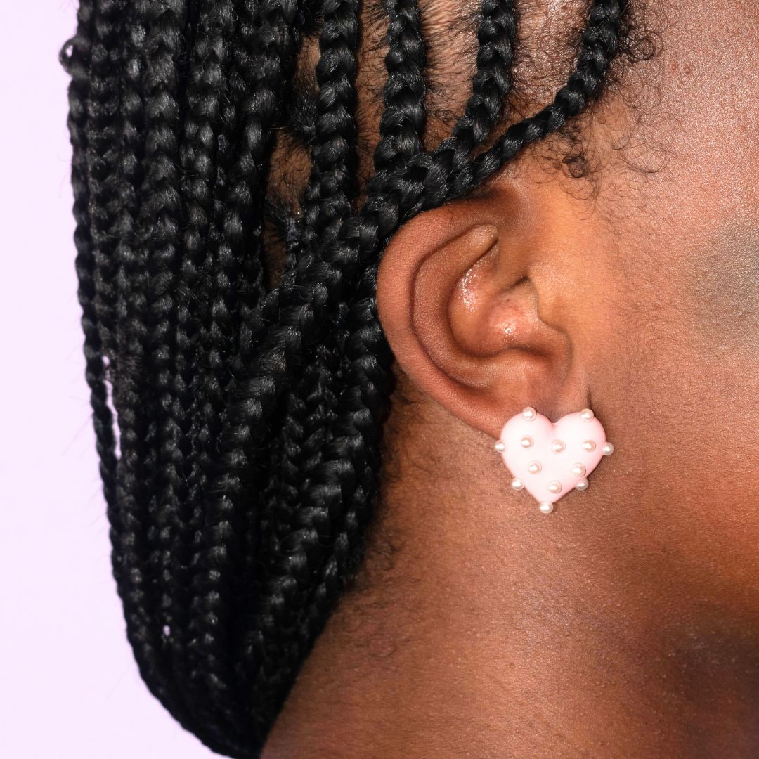 Love Jones Pearl Hypoallergenic Earring [3 colors]